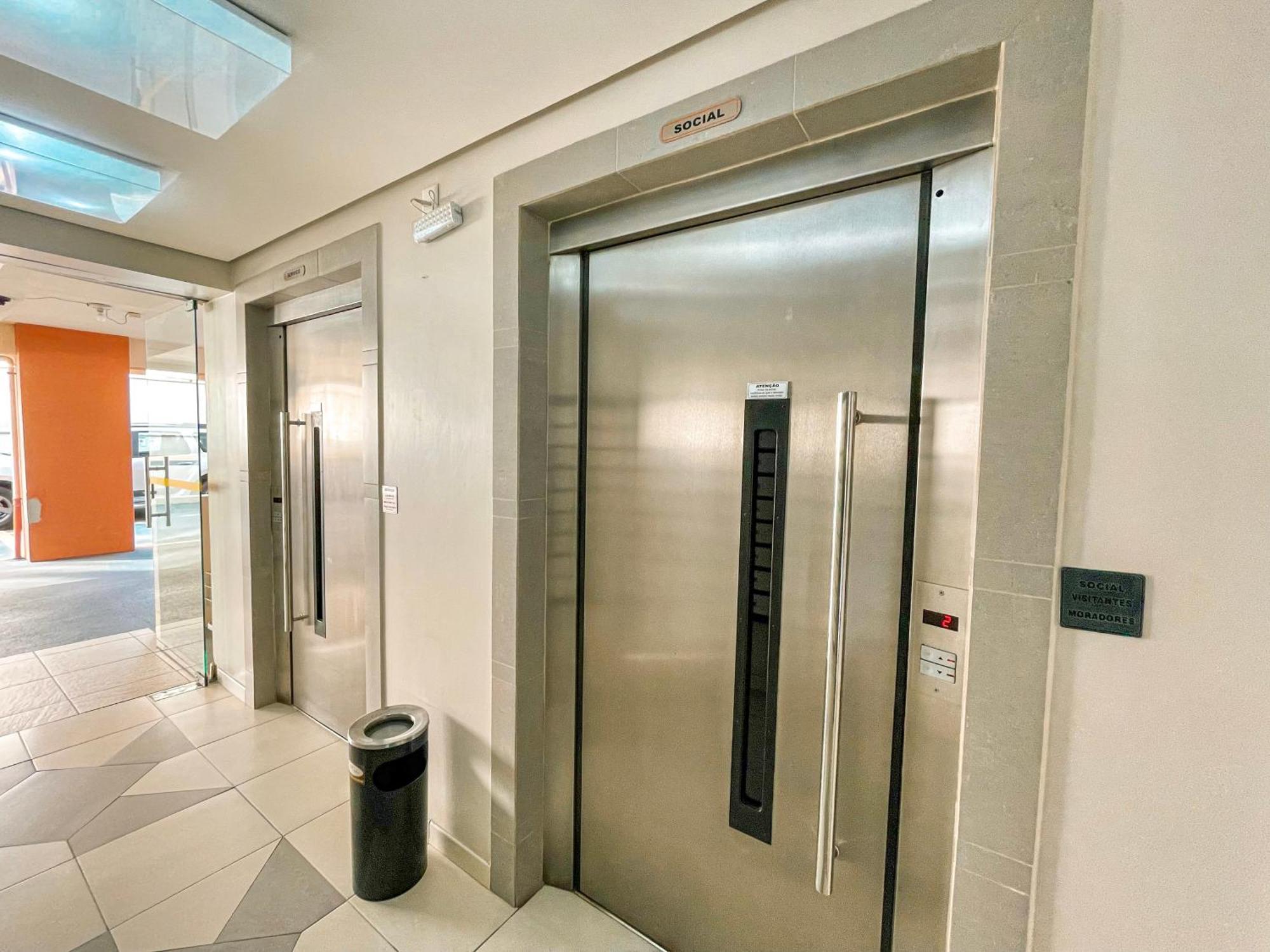 Studio No Centro: Piscina, Academia E Garagem N209 フロリアノポリス エクステリア 写真
